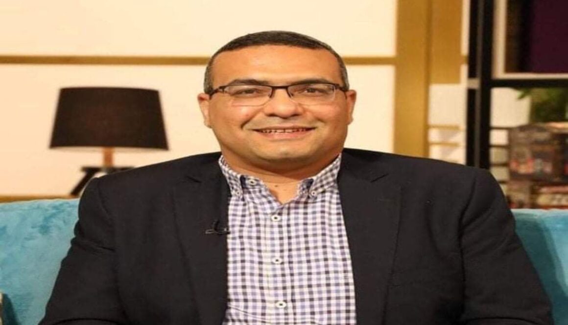 الكاتب الصحفي محمد عبد الرحمن